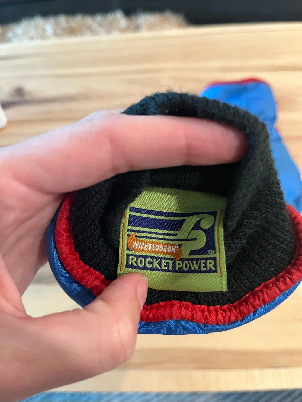 Nickelodeon mittens excellent